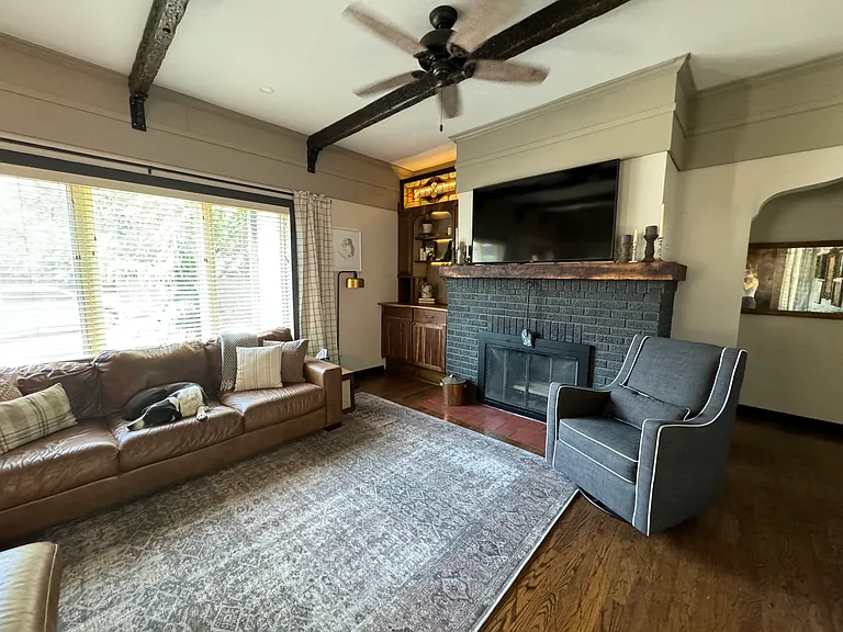 7602 Corby Cir — Photo 13