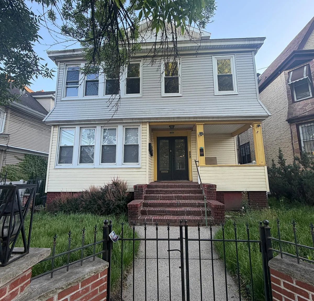 3 bed, $2,475 — Photo 2