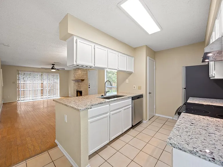 6715 Old Quarry Ln — Photo 11