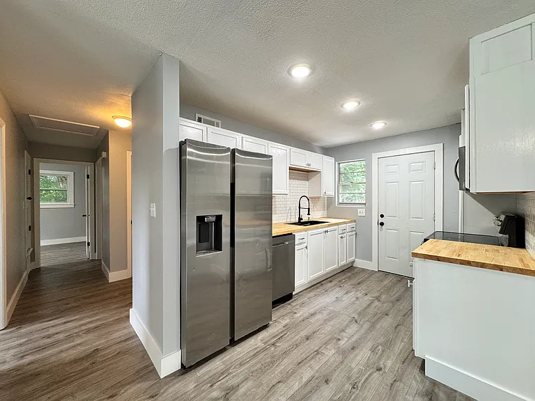 1524 Hagan Dr — Photo 6