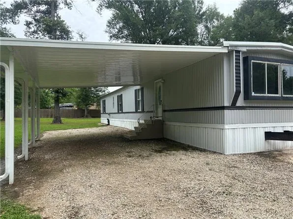 13071 Mayeaux Ln, Hammond, LA 70401
