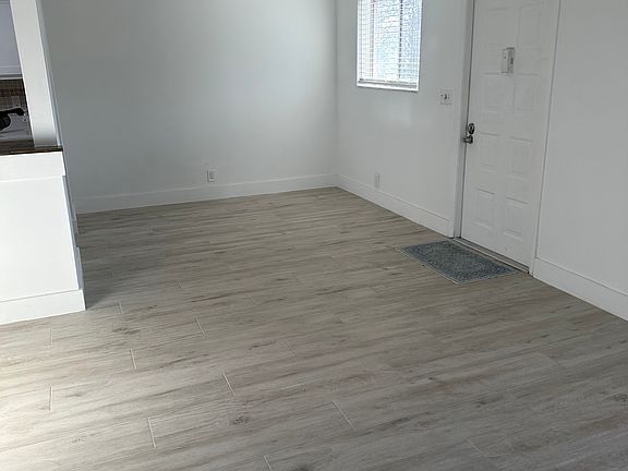 2nd image of 1876 Fairview Villas Dr #B8