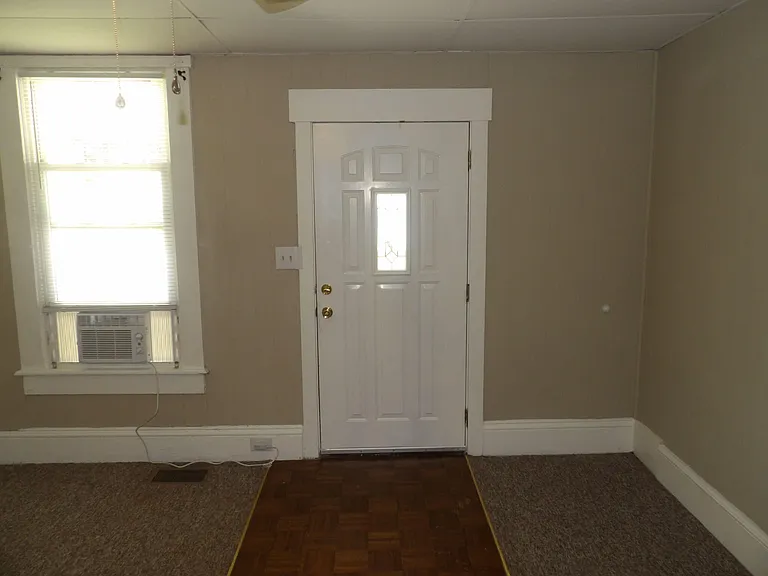400 Noel Ave — Photo 5