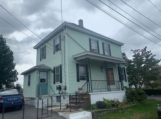 16 Rhode Island St, Cranston, RI 02920