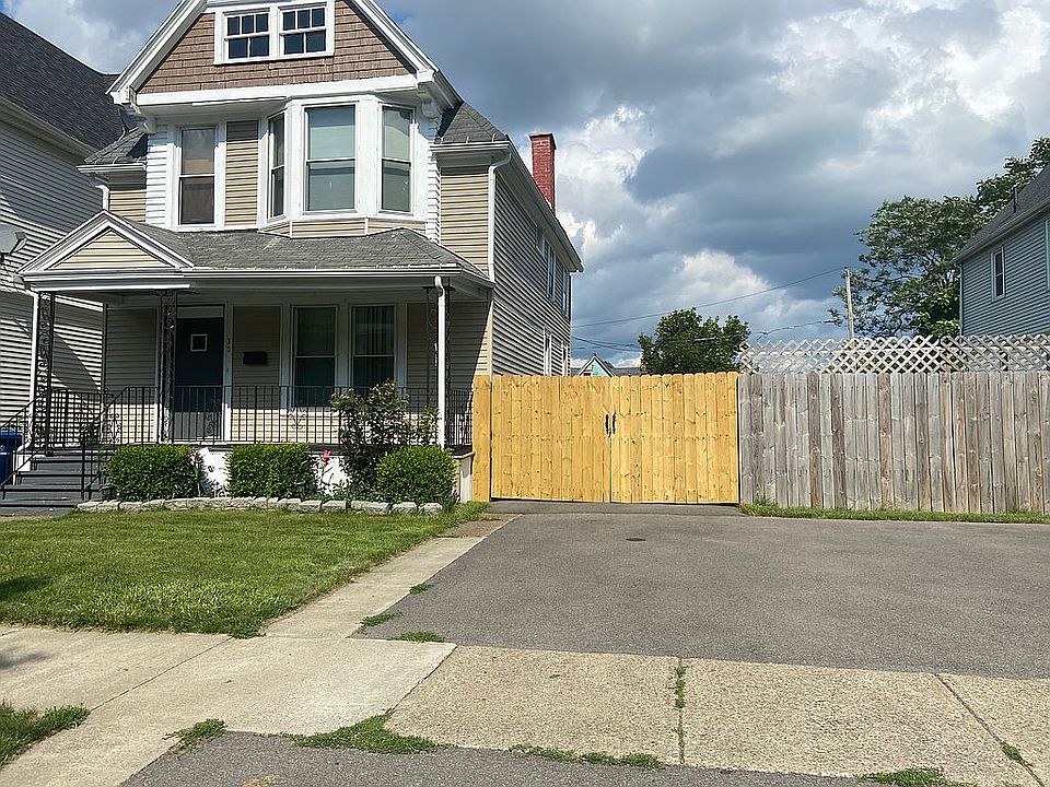 1st image of 35 Holland Pl
