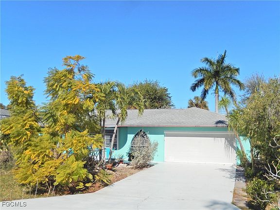 2nd image of 229 SE 46th Ln