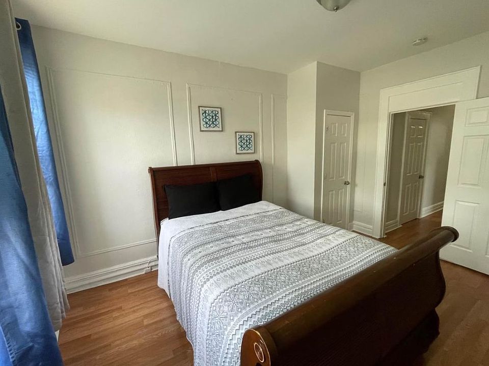 1st image of 2851 Webb Ave #A