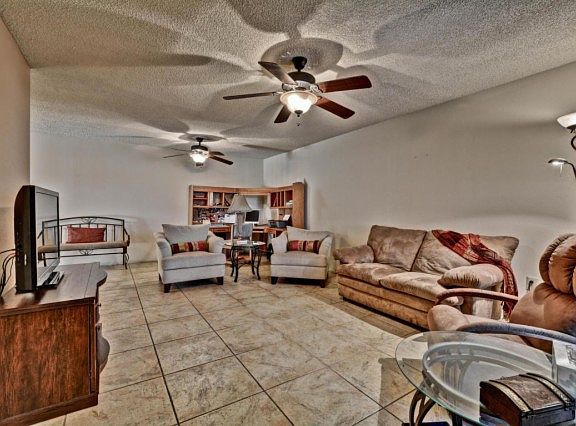 3rd image of 10731 W Santa Fe Dr
