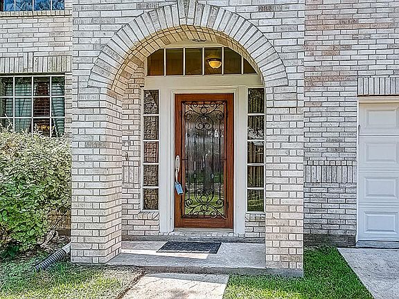 2nd image of 6206 Terrell Hills Dr