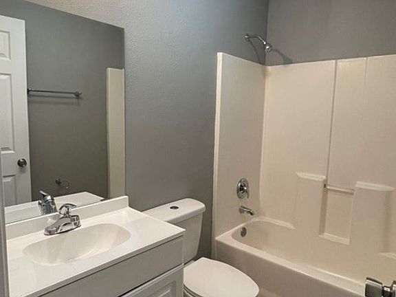 5th image of 5424 S Hutchinson Ave #11837982