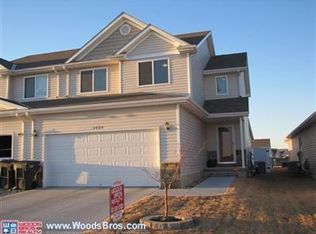 8820 Blacksmith Ct, Lincoln, NE 68507