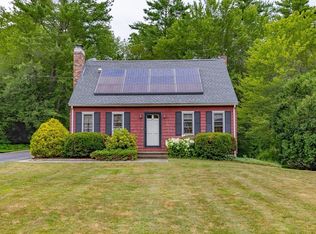 64 Ash St, Townsend, MA 01469