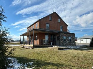 8 Lesal Rd, Gordonville, PA 17529