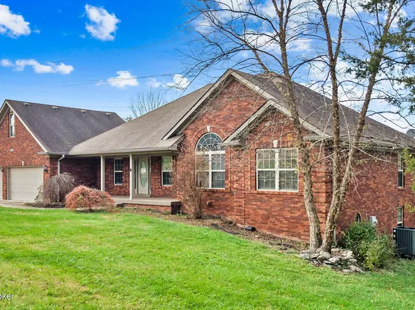 239 Village Circle Dr, Shepherdsville, KY 40165