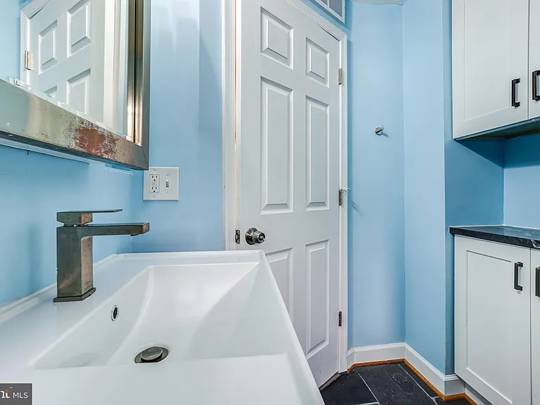 849 S Glebe Rd — Photo 19