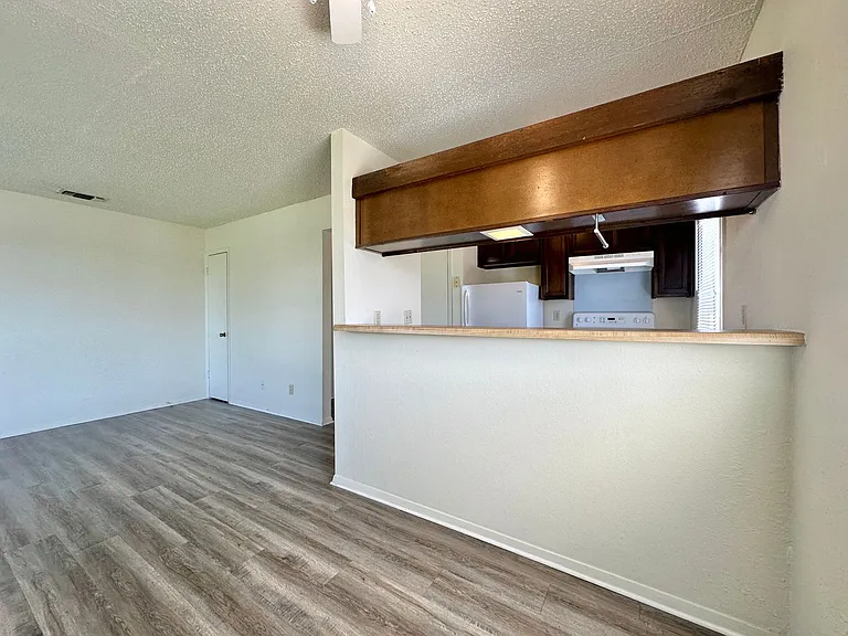 2101 Robert E Lee Dr — Photo 22