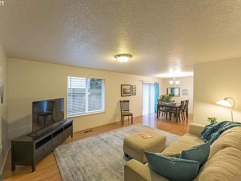 2511 D St — Photo 6
