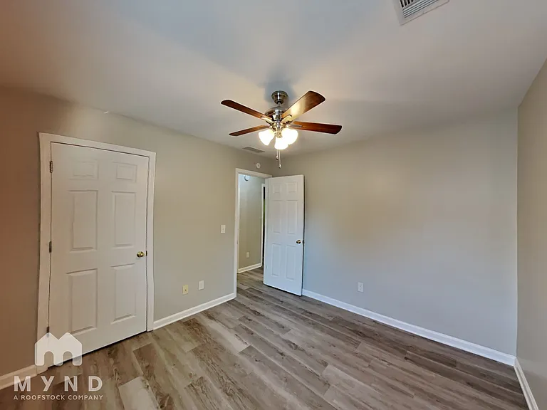 1557 Silver Ridge Dr SW — Photo 17