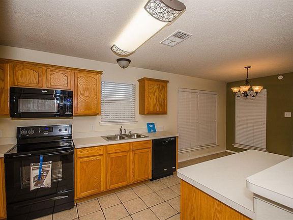 4th image of 1816 Summer Glen Ct