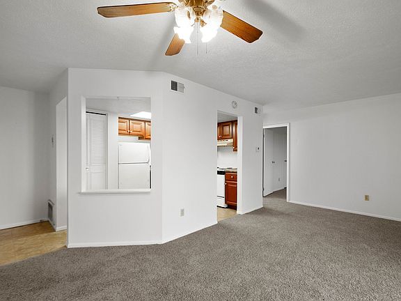 5th image of 2860 Washington Blvd APT 12