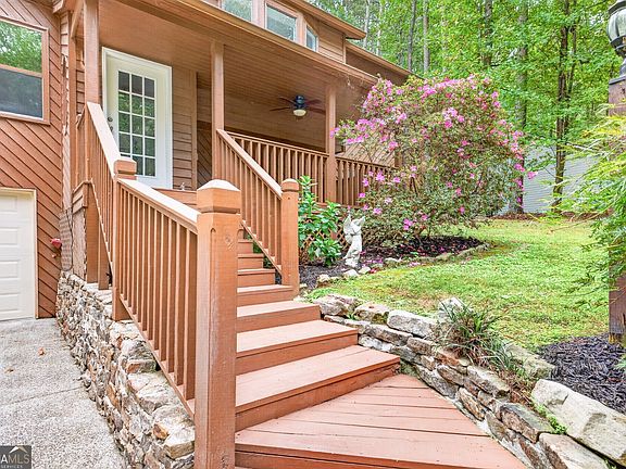4th image of 3570 Daylon Dr