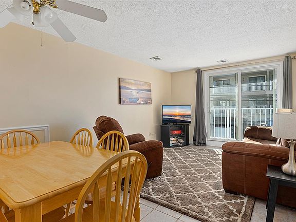 4th image of 23 38th St APT 101
