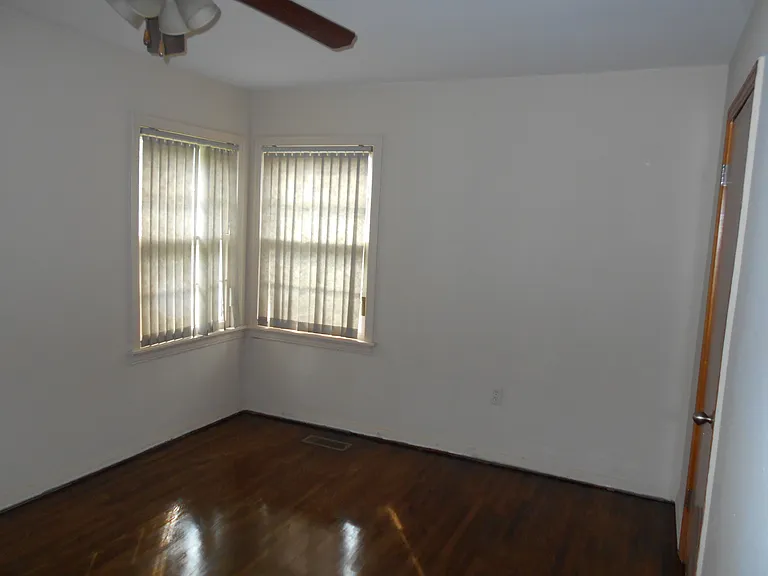 8716 Westwood Ave — Photo 10