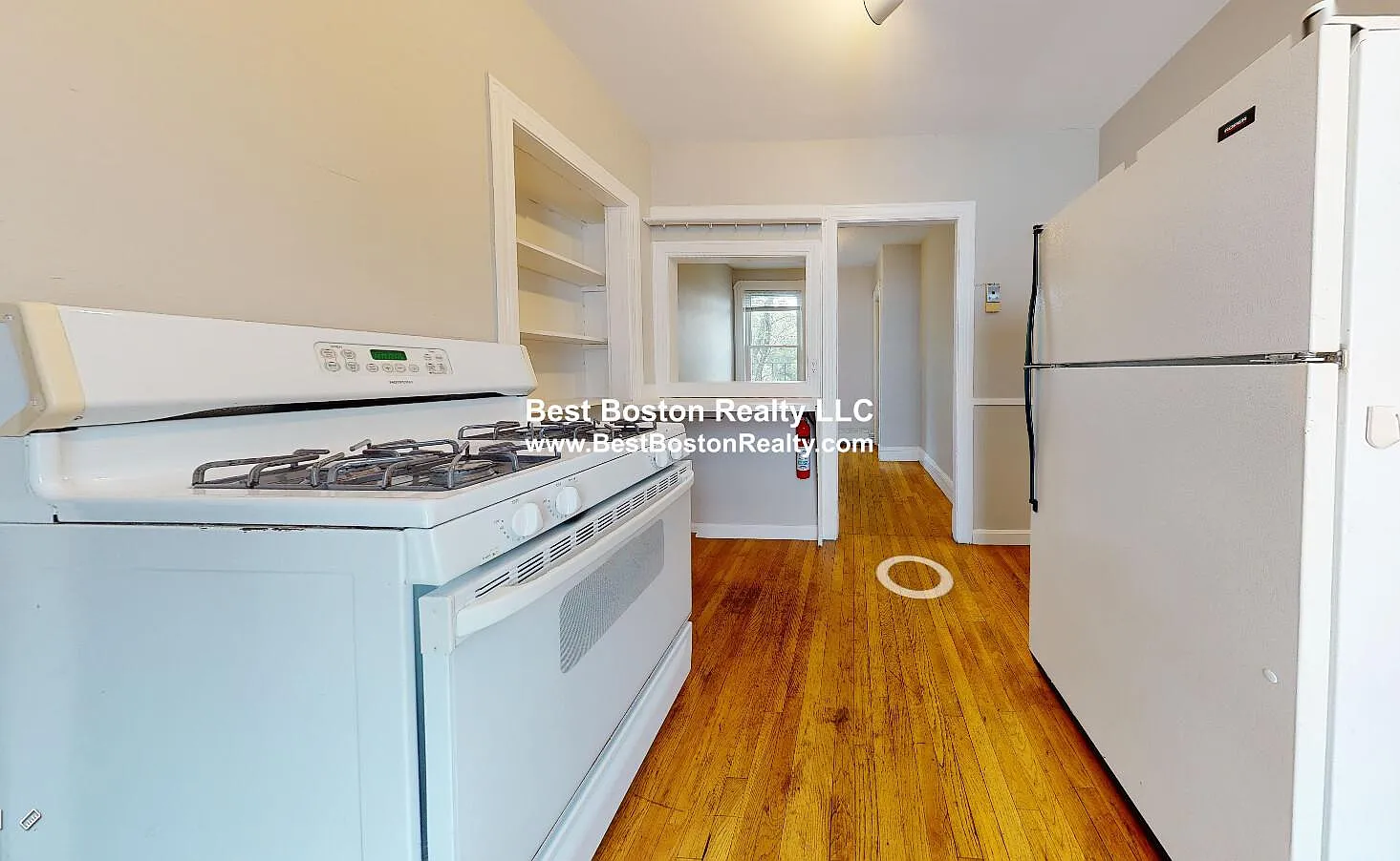 2 bed, 800 sqft, $3,100 — Photo 4