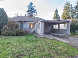 966 1st St, Springfield, OR 97477