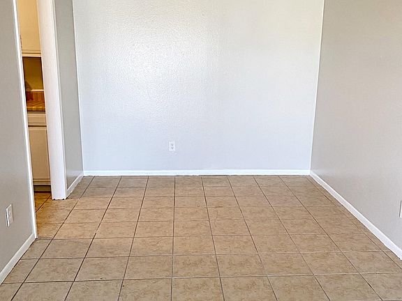 3rd image of 8432 Glen Meadow Ln #8432