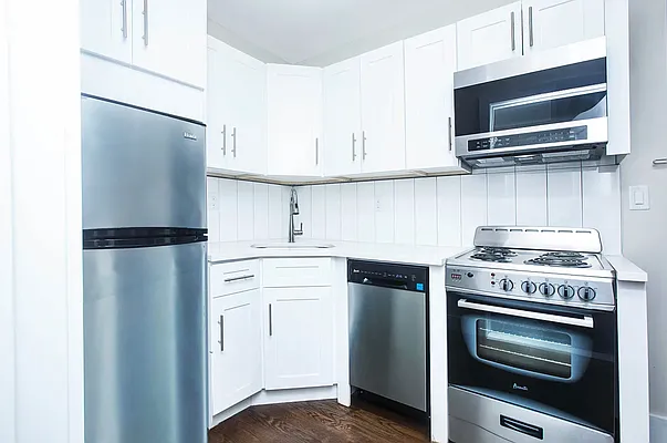 Rented by Bohemia Realty Group | media 1