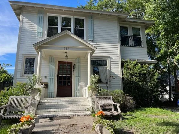 912 E 40th St, Savannah, GA 31401