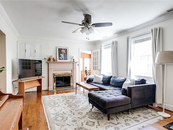 3rd image of 7104 Prospect Ave