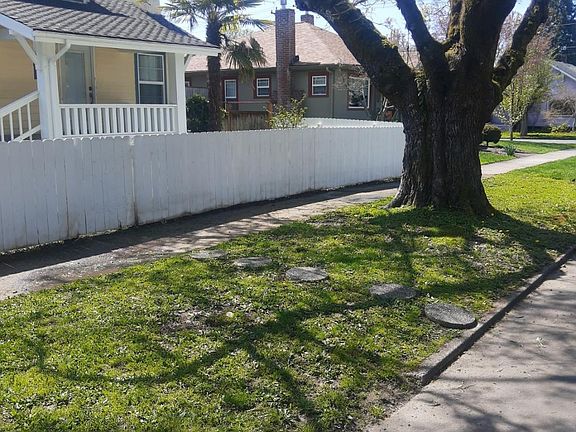3rd image of 425 W 25th St