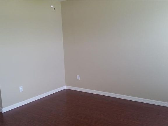 4th image of 257 Southbridge Cir