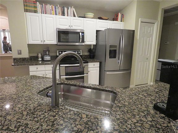 2nd image of 2518 Groveway Dr