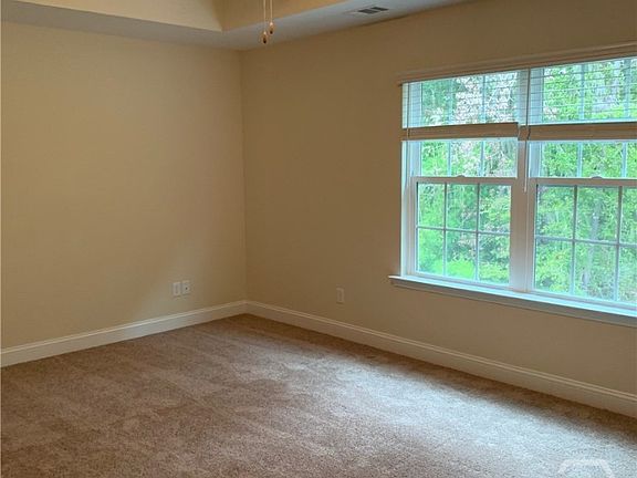 5th image of 151 Ainsdale Dr #38