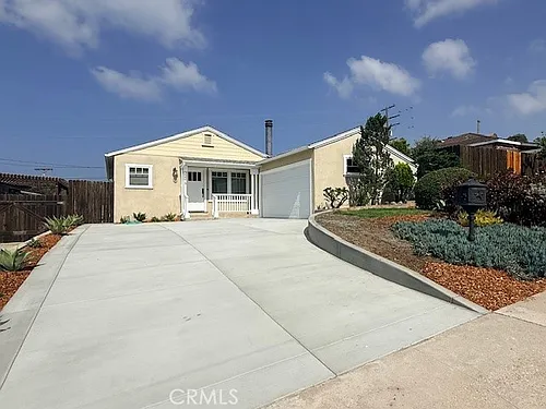 22215 Susana Ave Photo 1