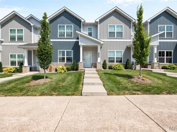 208 W State St, O'Fallon, IL 62269