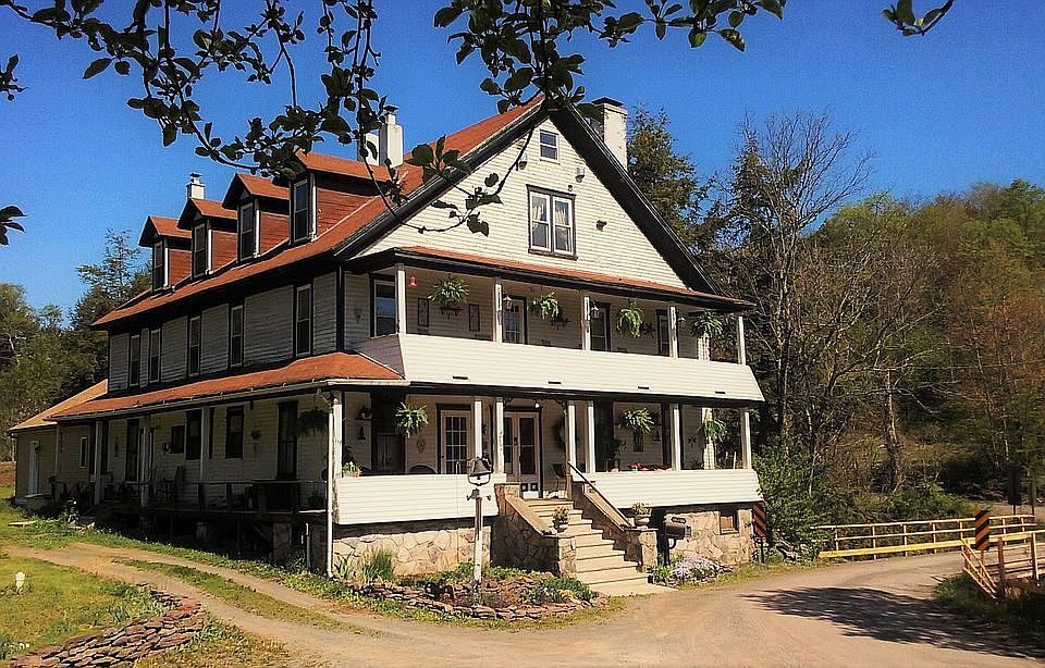 Cherry Mills Lodge