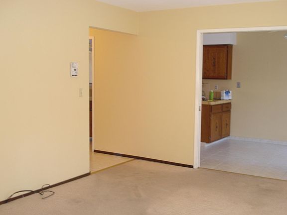 4th image of 2291 Cherry Ave