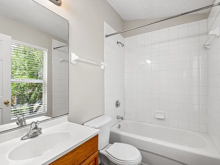 1304 Denman Ct — Photo 9