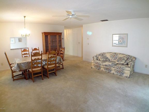 4th image of 41 Bogey Cir
