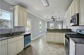 5th image of 3224 De Saix Blvd