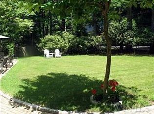 217 Cleveland Dr, Croton On Hudson, NY 10520