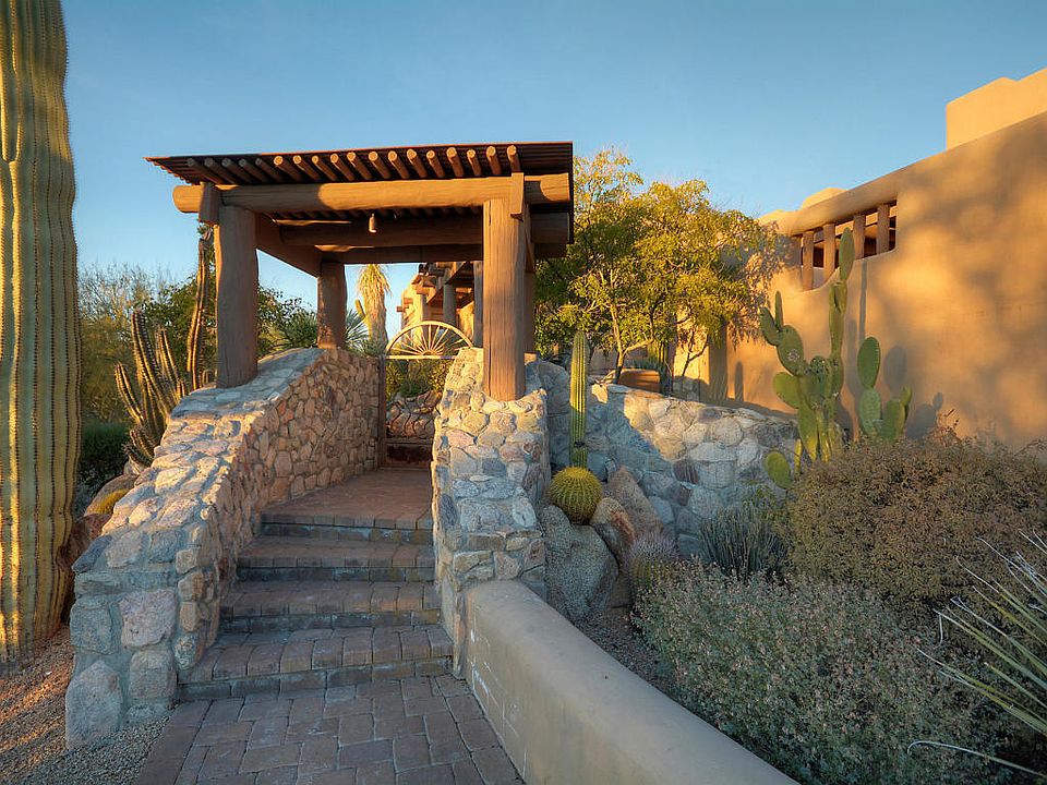 1st image of 35333 N Carefree Mountain Dr