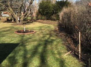 1990 Burton Ln, Park Ridge, IL 60068