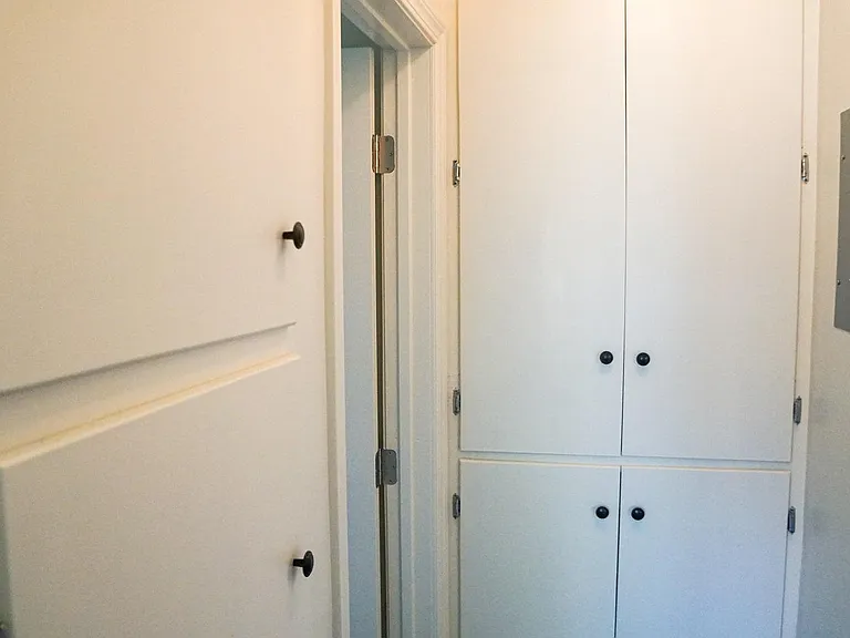 7708 S Pickering Ave #C — Photo 14