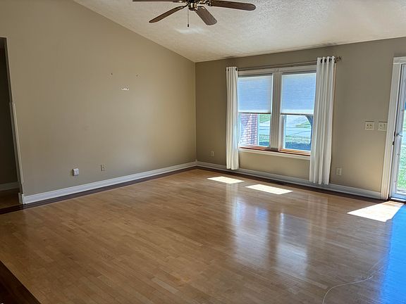 2nd image of 1484 Afton Dr