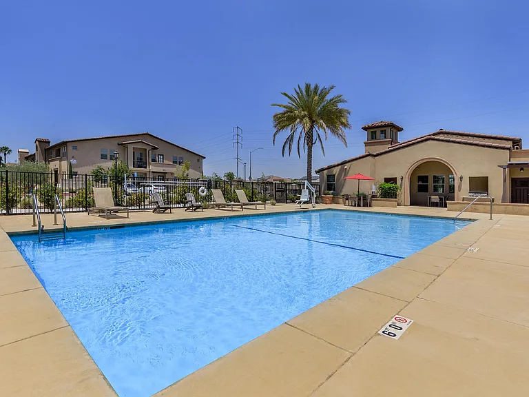 Tempranillo Apartments — Photo 9